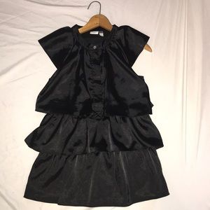 Sleeveless PIPER tiered blouse.